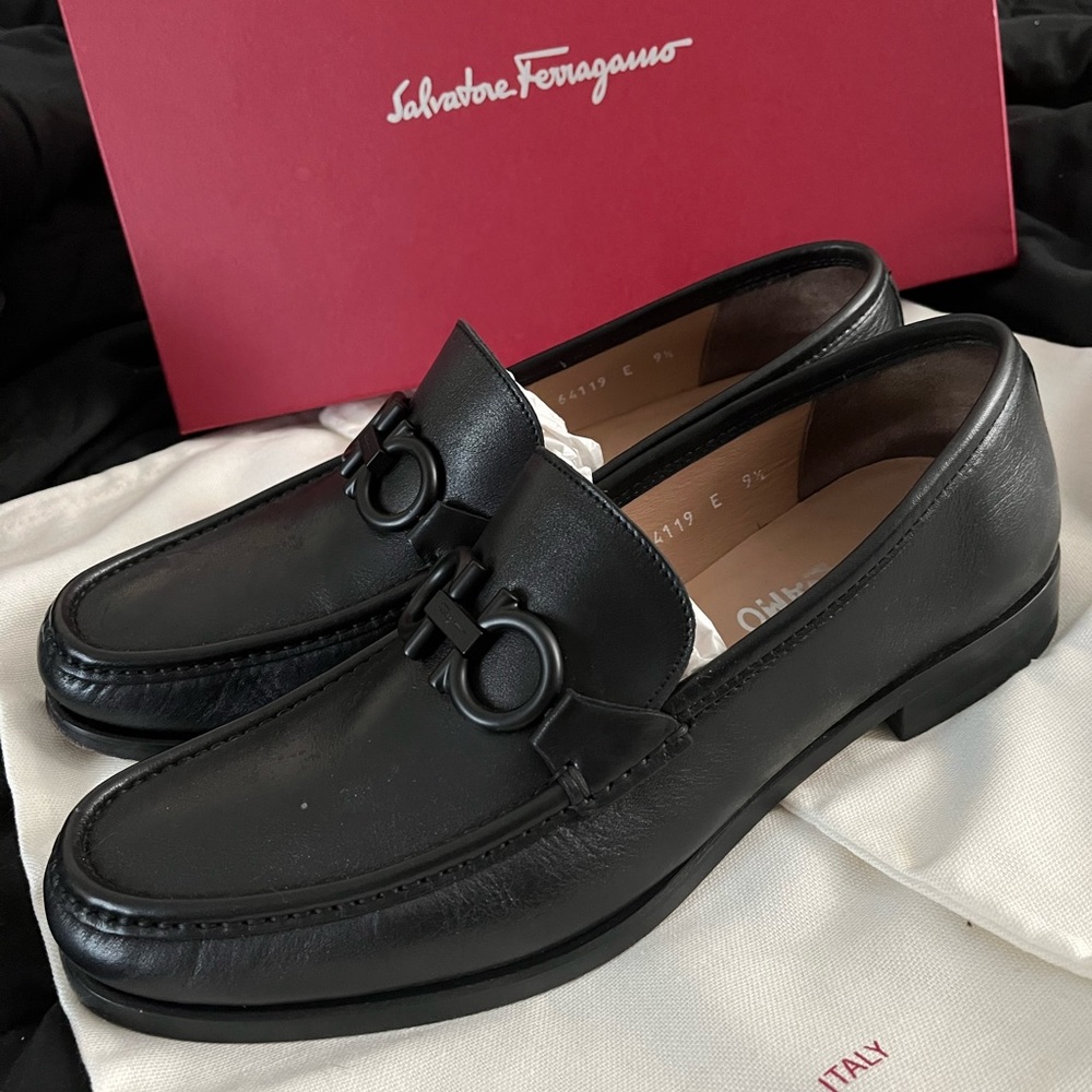 Ferragamo Rolo Loafers - Picture 5 of 5